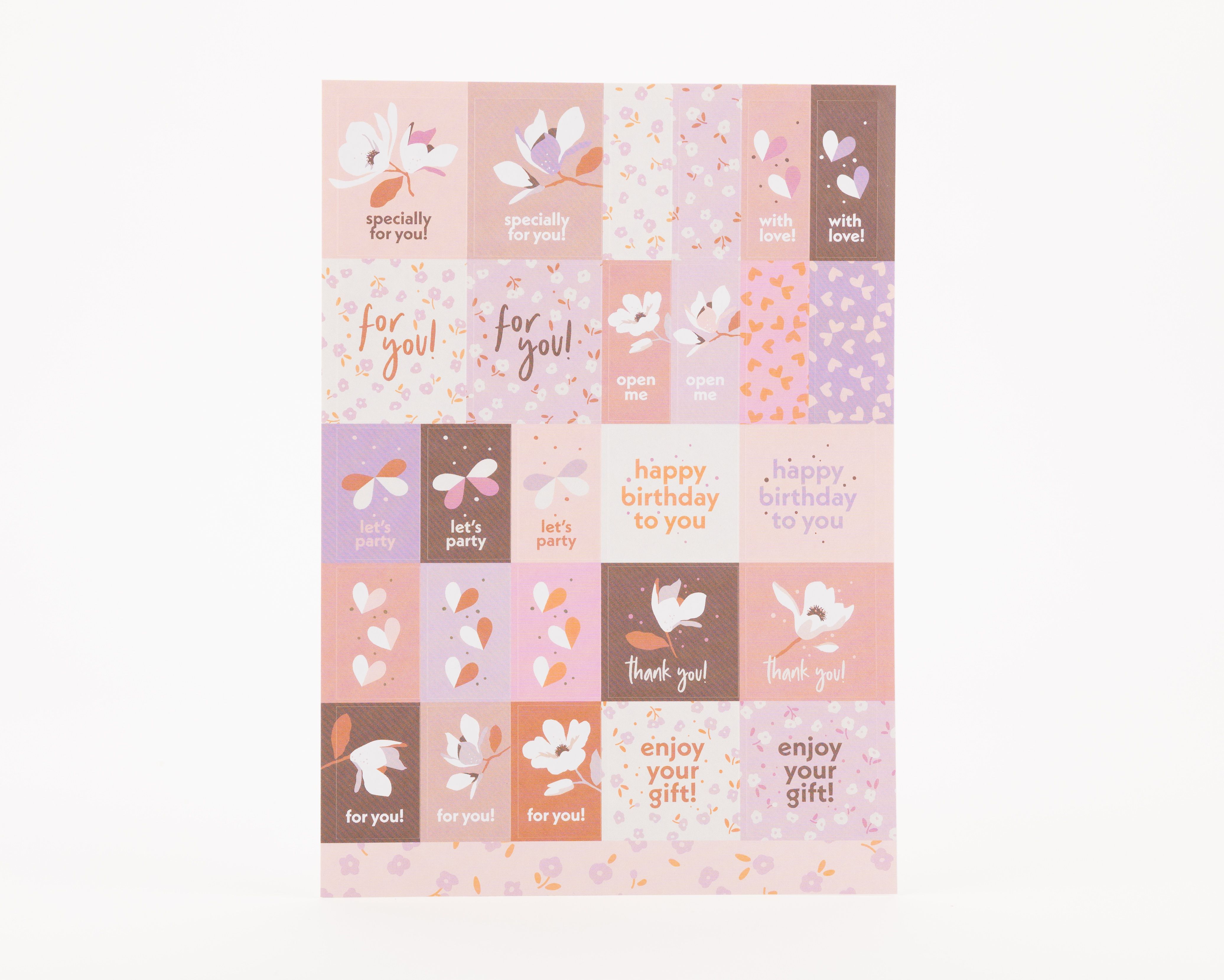 Aufkleber mit rechteckigen Designs in Rosa, Lila und Braun. Die Sticker zeigen Blumen, Herzen und Botschaften