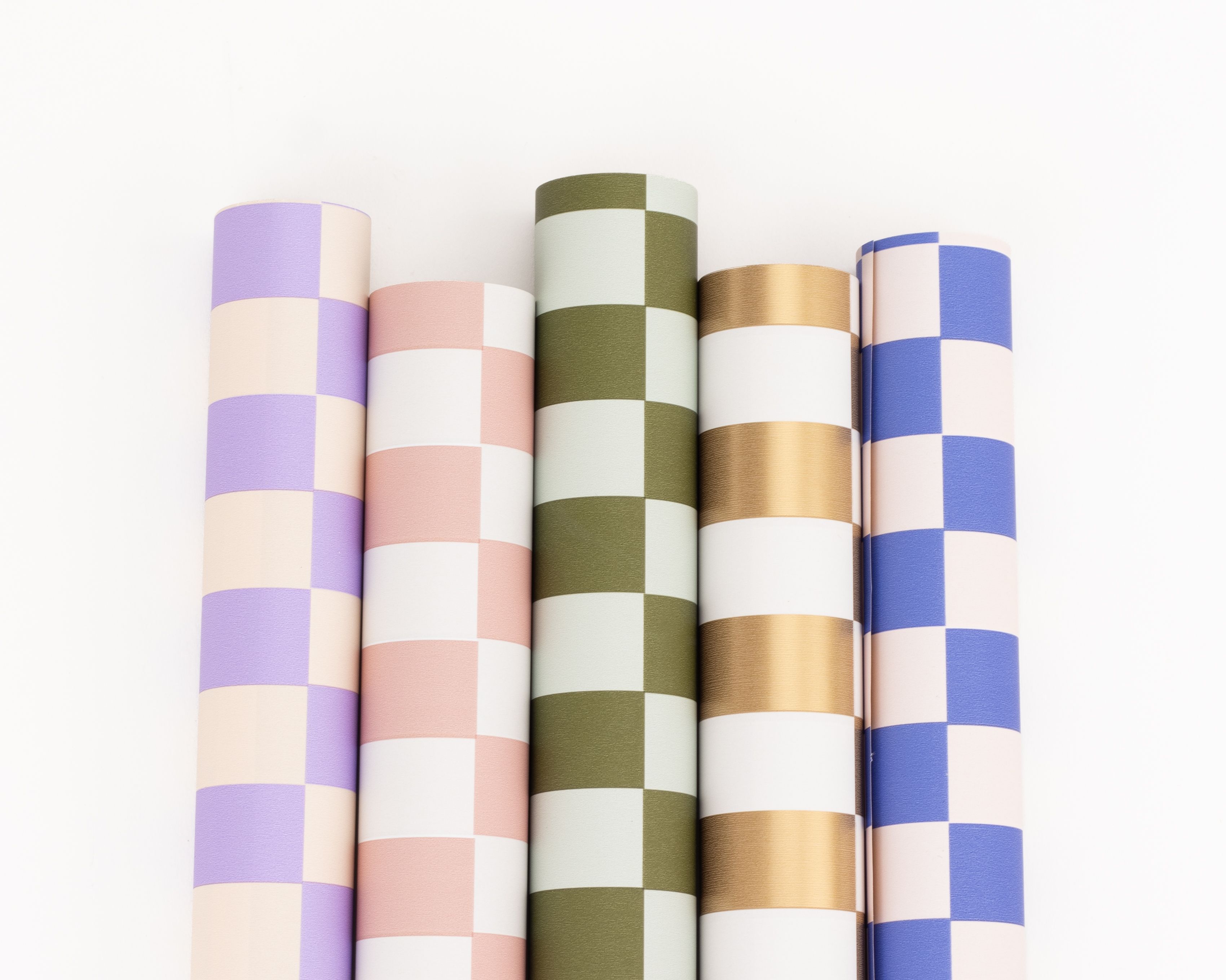 Geschenkpapier-Set mit fünf Rollen in Flieder, Rosa, Olivgrün, Gold und Blau mit abwechselnden Blockstreifen