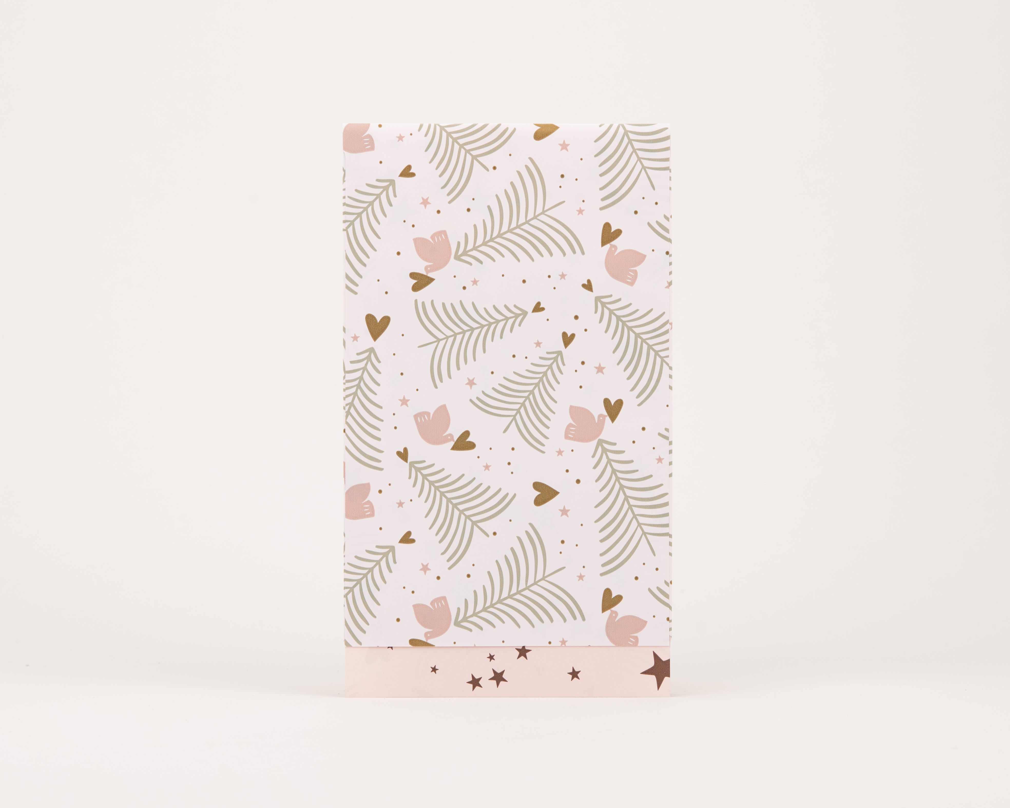 Papiertüten Flachbeutel in Puderrosa mit grünen Tannen, rosa Tauben und goldenen Herzen. Innen rosa mit goldenen Sternen